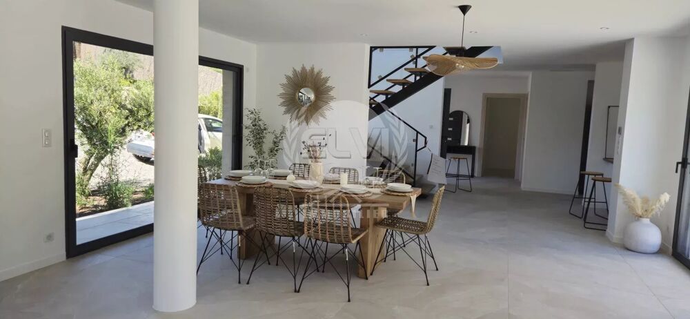 Superbe villa neuve à Plan de la Tour