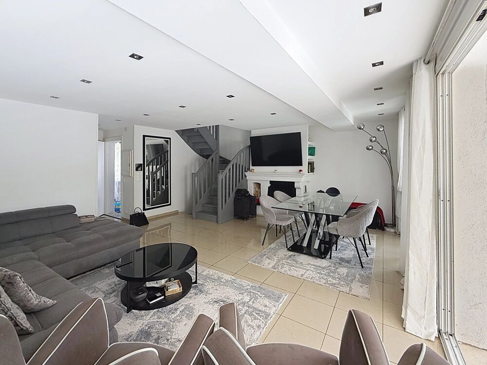 Vente Maison VILLA JUMELEE 4P - 2 PARKINGS  - 1 GARAGE Cannes