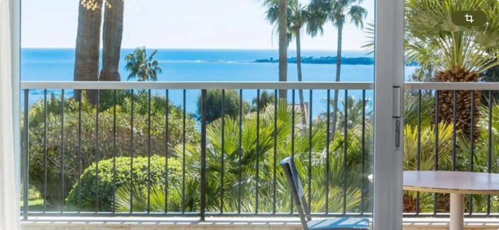 Vente Appartement SUPER CANNES - SPACIEUX APPARTEMENT AVEC VUE MER DANS UN DOMAINE Cannes