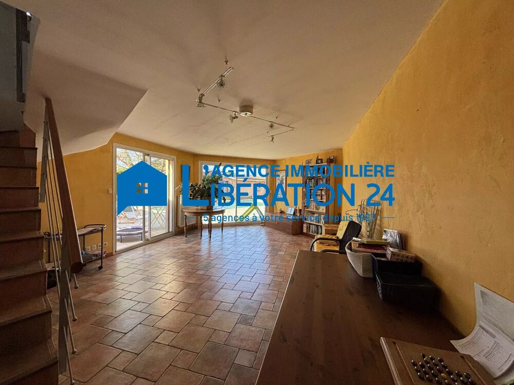 Vente Maison Maison familiale de 190 m² avec piscine, beaux volumes et cadre Veauche