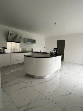  Maison � vendre 4 pi�ces 132 m�