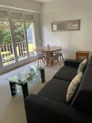  Appartement à louer 1 pièce 30 m²