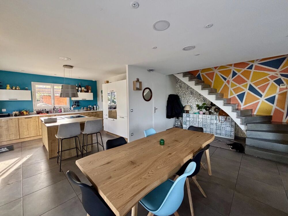 Vente Maison Maison 4 faces R+1 - 135 m2 - 770 m2 de terrain Bages