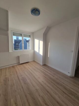 Appartement à louer 3 pièces 48 m²