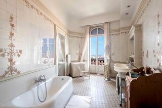  Appartement  vendre 5 pices 242 m