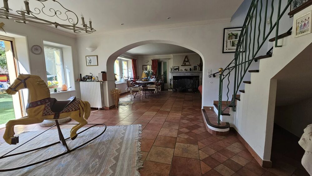 Vente Maison Propriété en parfait état de + de 520m² sur 1,1 hectare de terra Andon