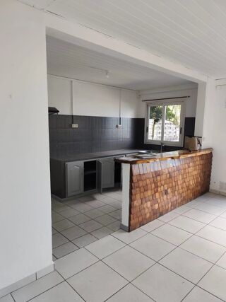  Appartement à louer 1 pièce 77 m²
