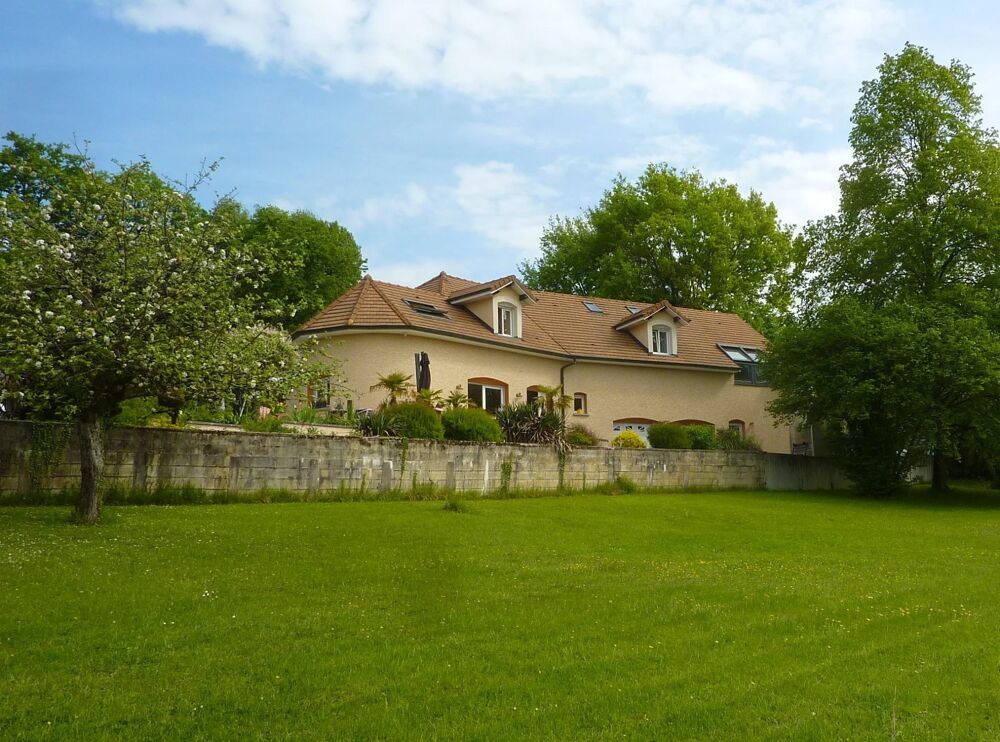 A 15 minutes de MONTBELIARD, superbe maison au calme avec vue pa