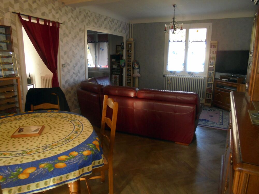 EXCLUSIVITÉ  MAISON AVEC GARAGE SUR 1 300 M² DE TERRAIN