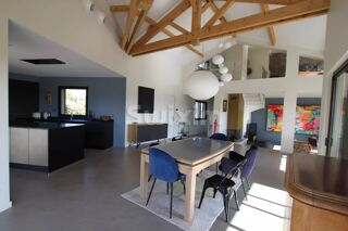  Maison  vendre 5 pices 204 m