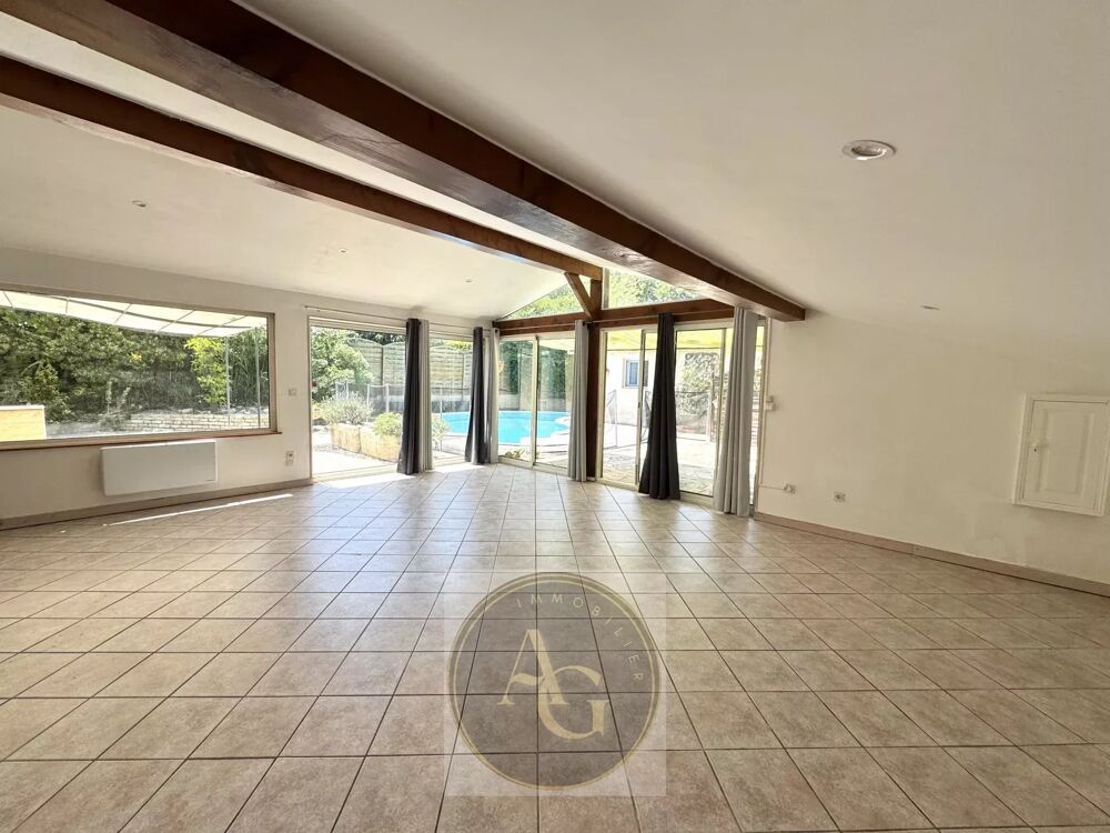 Vente Maison Maison T4 avec piscine et dépendance à Villeneuve la comptal Villeneuve-la-comptal