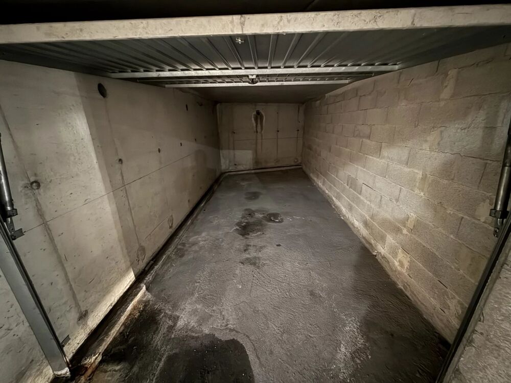 Vente Parking/Garage Garage à Vendre Montélimar