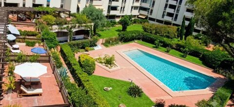   APPARTEMENT SPACIEUX DE 86 M² AVEC CONCIERGERIE À PERPIGNAN Appartement - 4 pièce(s) - 86 m²