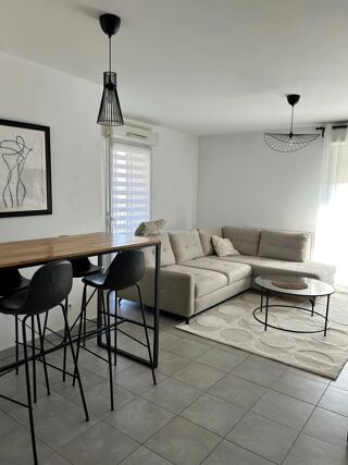  Appartement à louer 4 pièces 71 m²