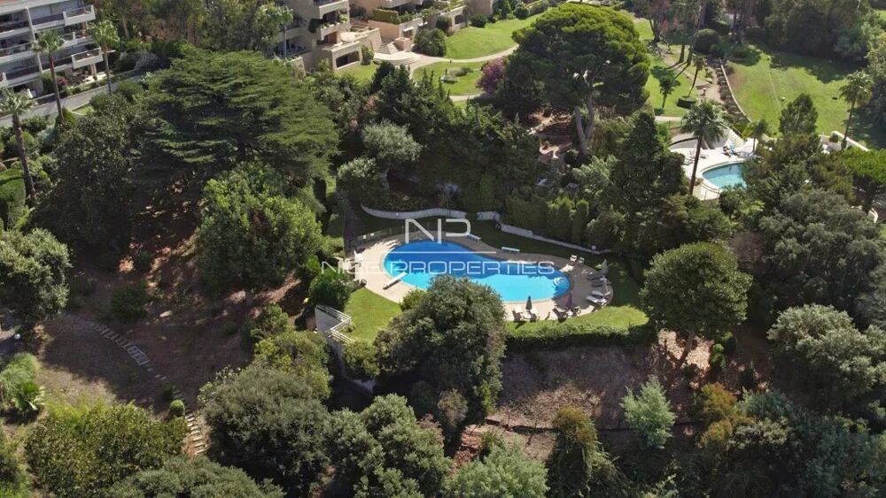 APPARTEMENT-VILLA DANS LA CALIFORNIE À CANNES