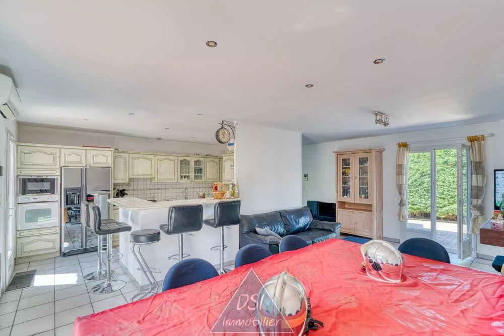 Vente Maison Maison familiale de plain-pied décalé T5 + salle de jeux avec pi Miribel