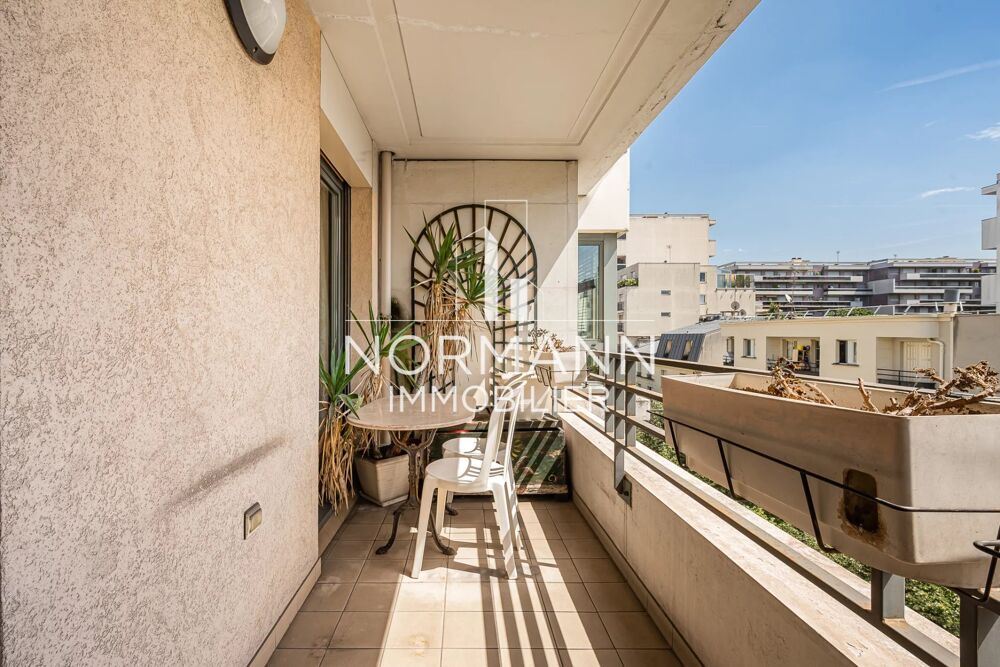 Vente Appartement PARIS 15 - CONVENTION / SAINT LAMBERT - BALCON - PARKING Paris 15