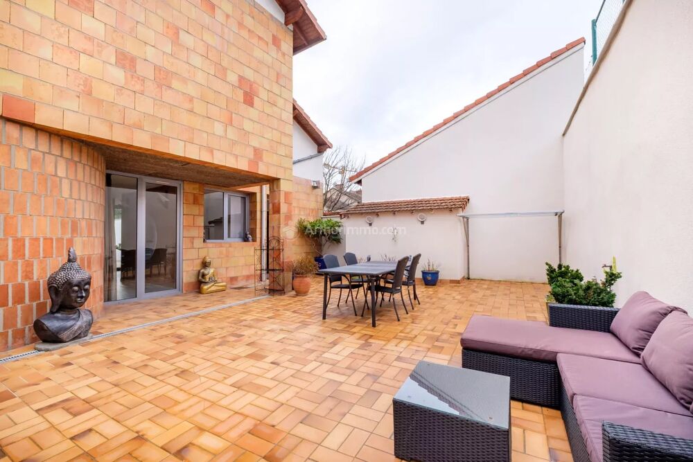 Villeurbanne Cusset  Superbe maison darchitecte de 147 m² avec