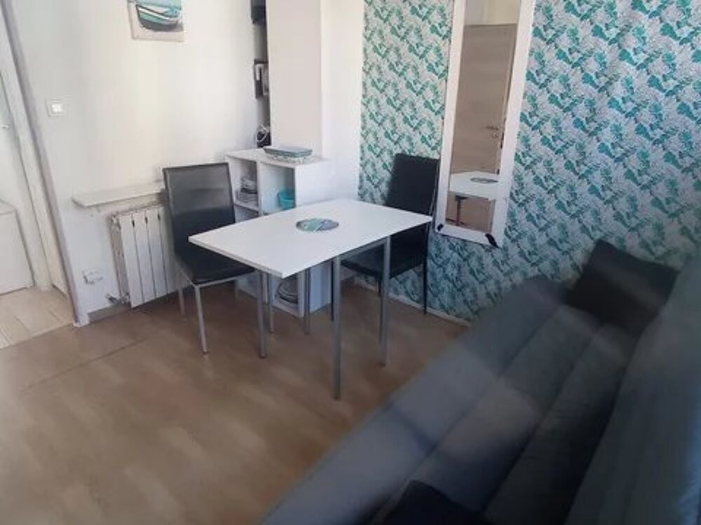 Location Appartement Deux pièces avec balcon et jardin Nice