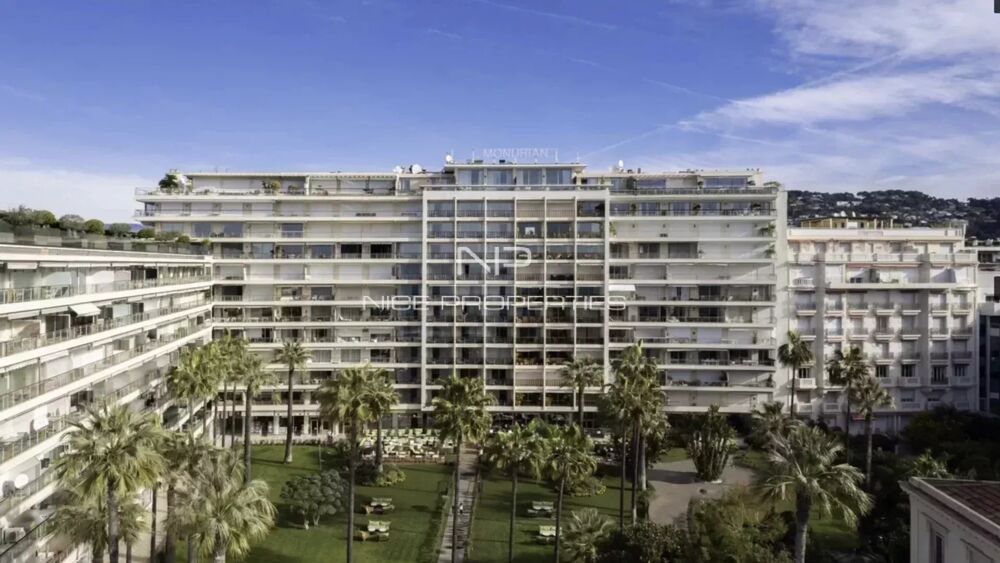 Vente Appartement Cannes Croisette, Grand Hôtel,  grand 3 pièces avec terrasse te Cannes
