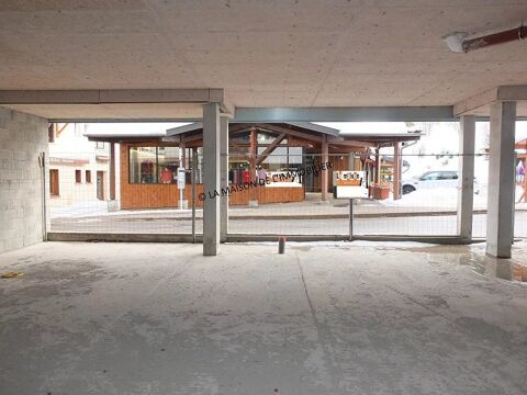 Mijoux : Local commercial 78500 01410 Mijoux