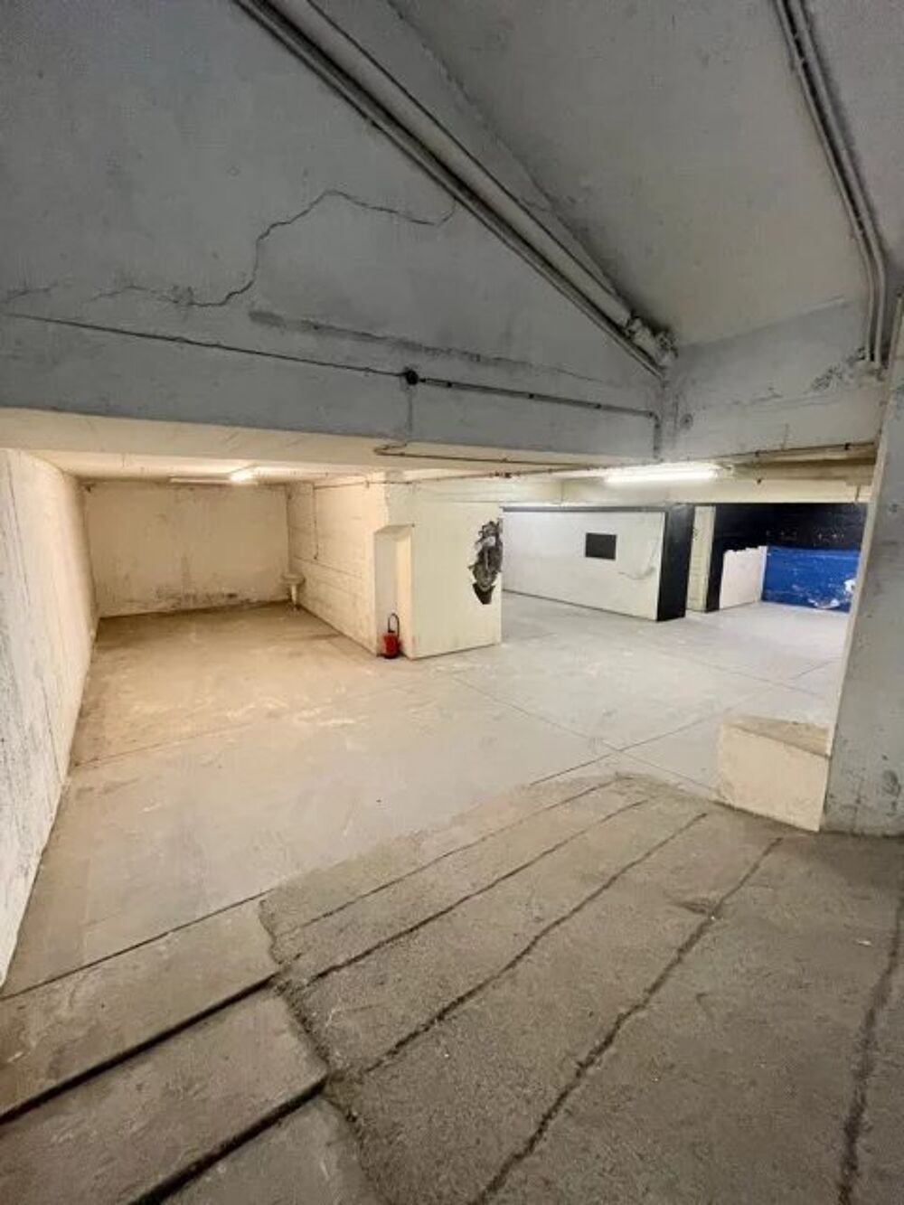 Location Parking/Garage Parking / box Nice saint roch Nice