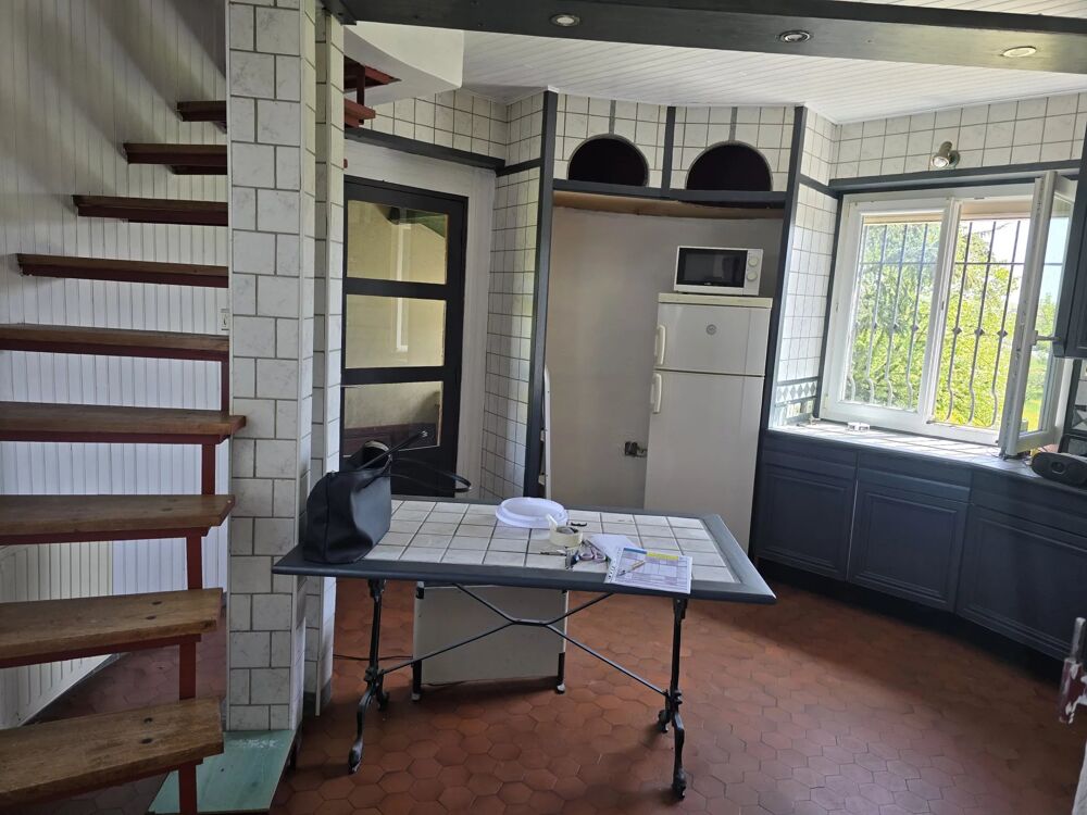 Vente Maison TRES BELLE MAISON DE CARACTERE AVEC TERRAIN ET DOUBLE GARAGE Le breuil-sur-couze