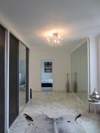  Appartement � louer 4 pi�ces 155 m�