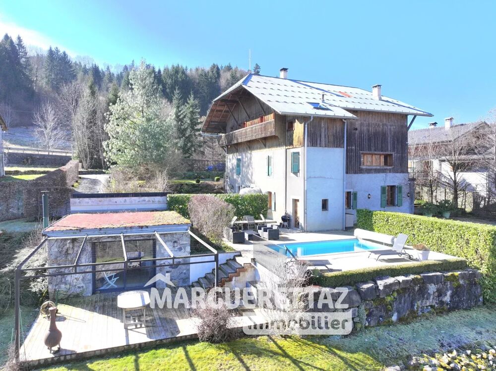 Ferme rénovée sur 6600 m² de terrain à CHATILLON