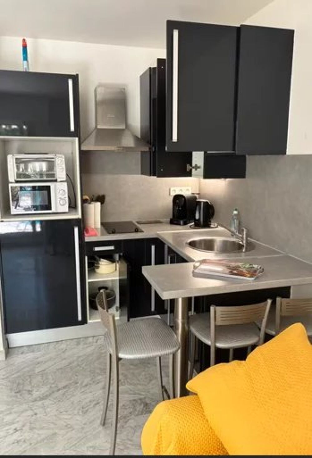 Location Appartement Studio de 23m² avec terrasse et parking Antibes