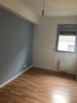  Appartement à louer 3 pièces 56 m²