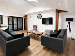  Immeuble à vendre 13 pièces 287 m²