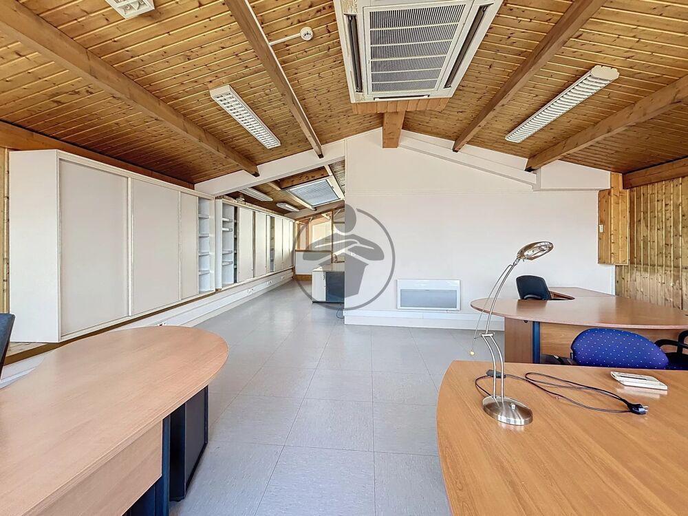   A LOUER Bureaux 91 m2 Centre ville Saint Quentin Saint-quentin