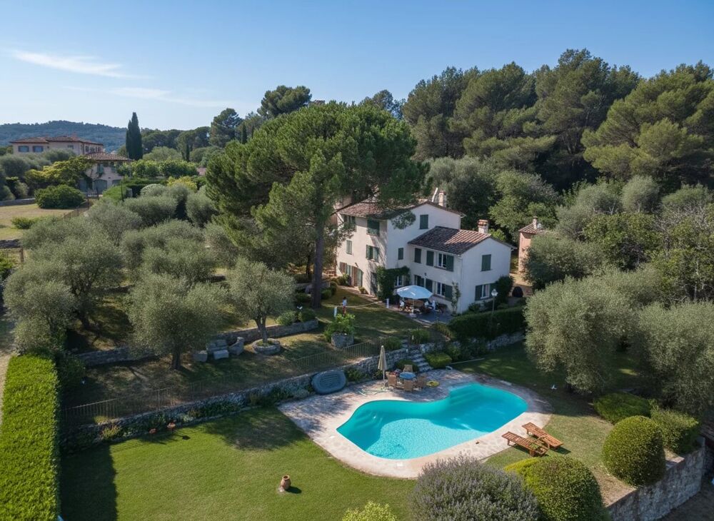 Vente Maison Charmante propriété provençale avec piscine et oliveraie, au cal Grasse