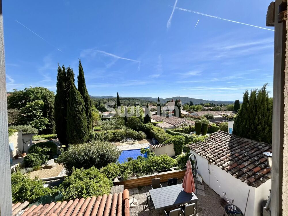 MAISON DE VILLE AVEC PISCINE ET CARPORT