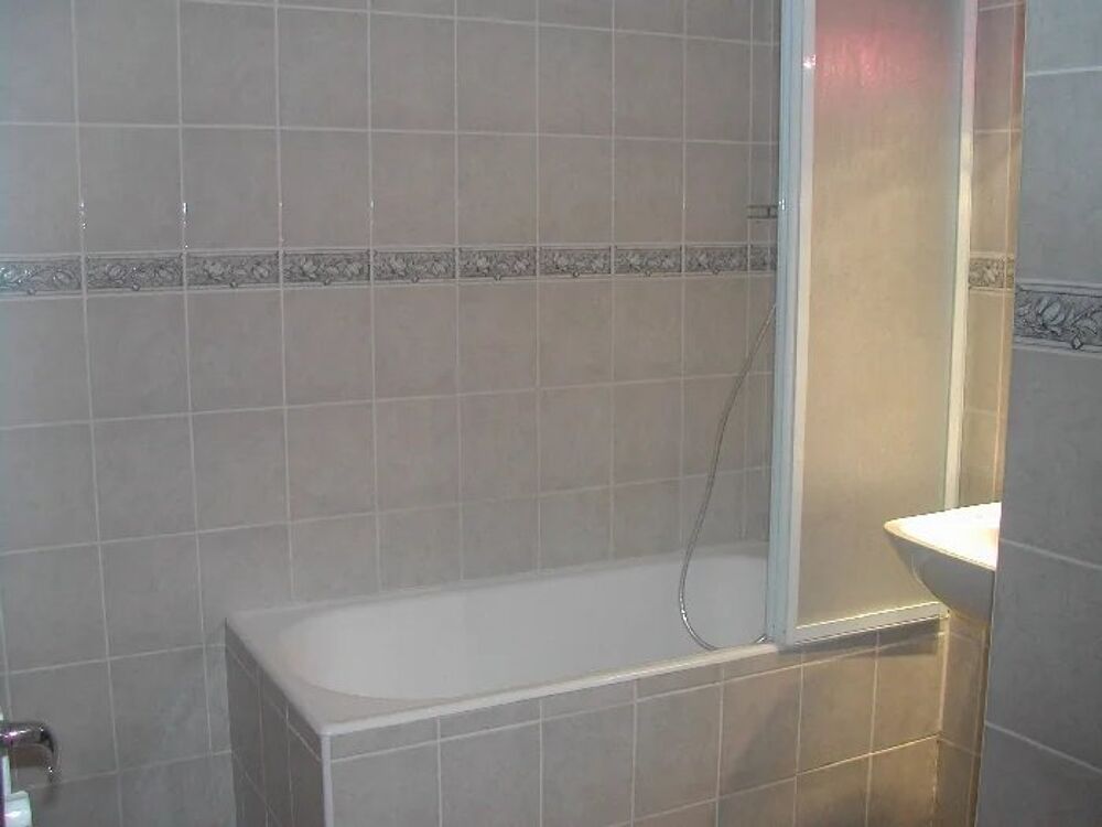Location Appartement -- Appartement F3 Saint Jean de la Ruelle -- Saint-jean-de-la-ruelle