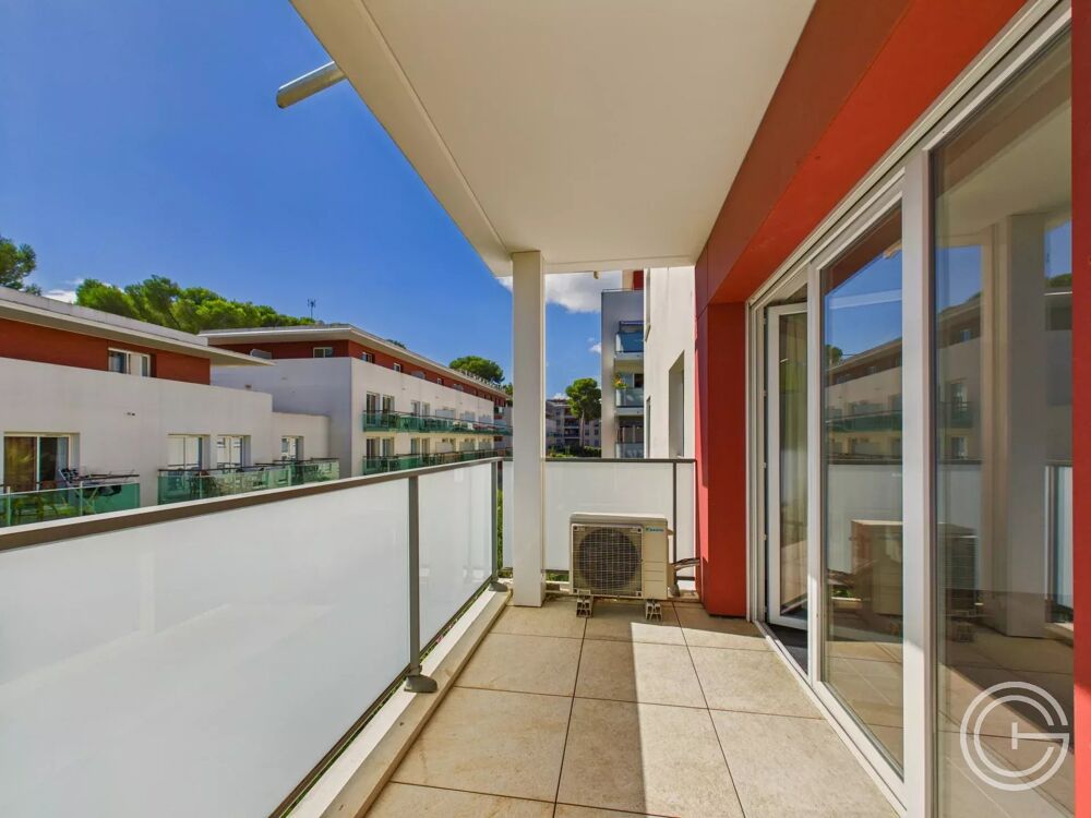 Vente Appartement Appartement 2 Pièces Terrasse - Premiere Avenue - Antibes Antibes
