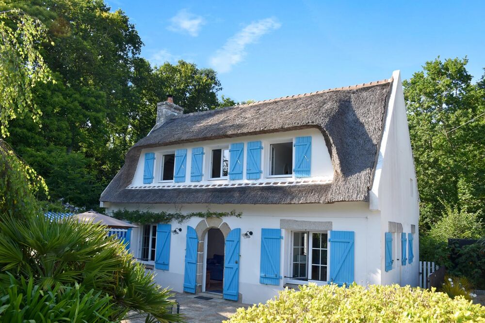 MOËLAN-SUR-MER : CHAUMIÈRE 3 CHAMBRES AVEC PISCINE