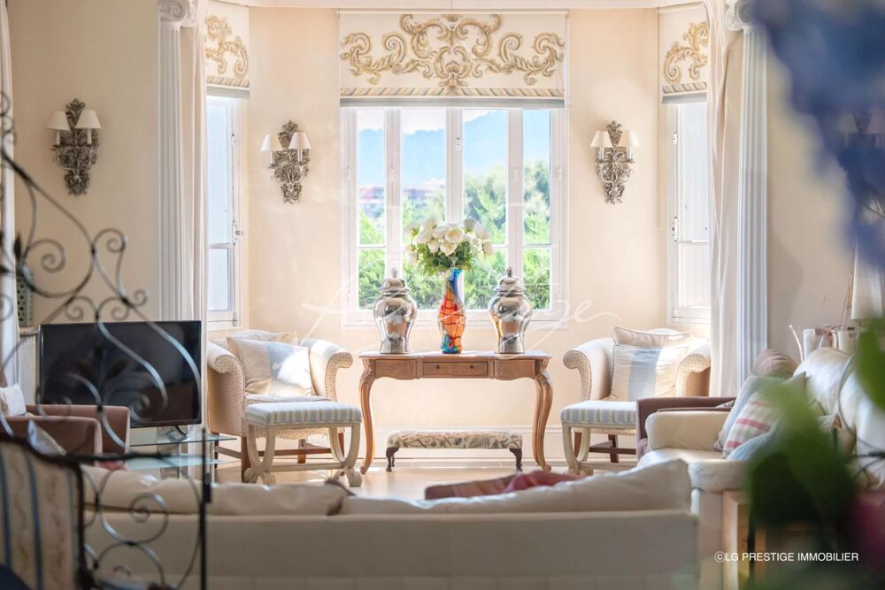Vente Maison Mandelieu Minelle : Superbe villa de caractère avec vue sur la m Mandelieu-la-napoule