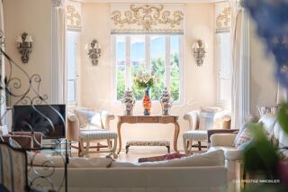Vente Maison Mandelieu Minelle : Superbe villa de caractère avec vue sur la m Mandelieu-la-napoule