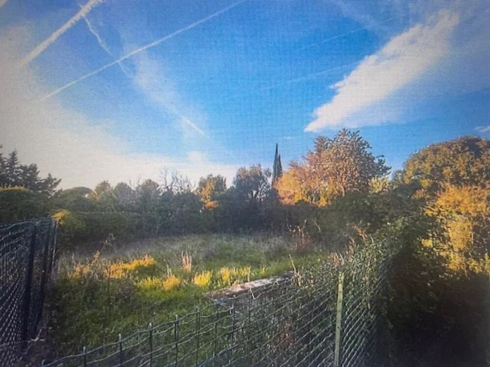 Vente Terrain TERRAIN CONSTRUCTIBLE AU CŒUR DU VILLAGE Lorgues