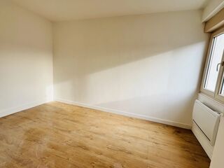  Appartement à louer 2 pièces 40 m²