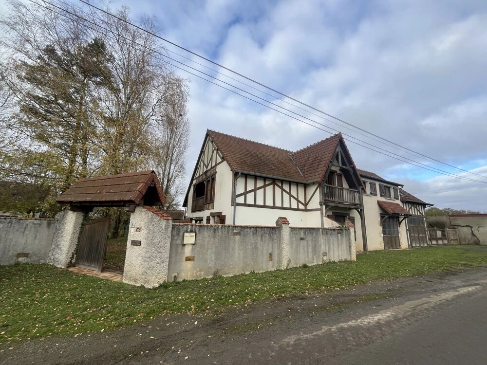Maison de Village à Saint-Germain-des-Bois