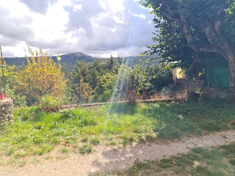 Maison à rénover avec garage, jardin et fort potentiel Idéal in