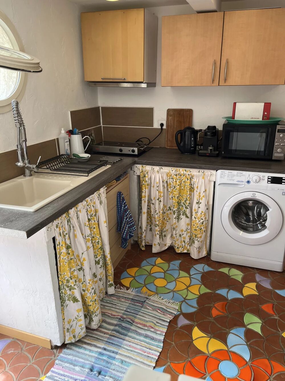 Location Appartement F1bis avec terrasse de 5m² Carros