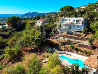  Maison � vendre 4 pi�ces 260 m�