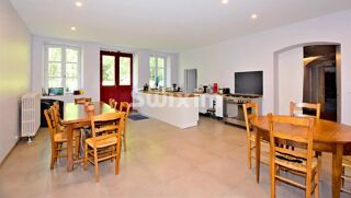  Maison � vendre 15 + pi�ces 830 m�