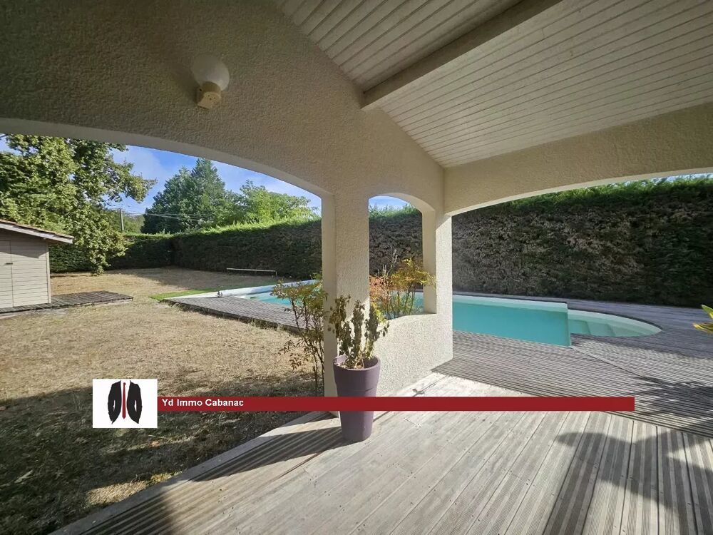 Salles  Belle maison de plain-pied avec piscine, grands volumes