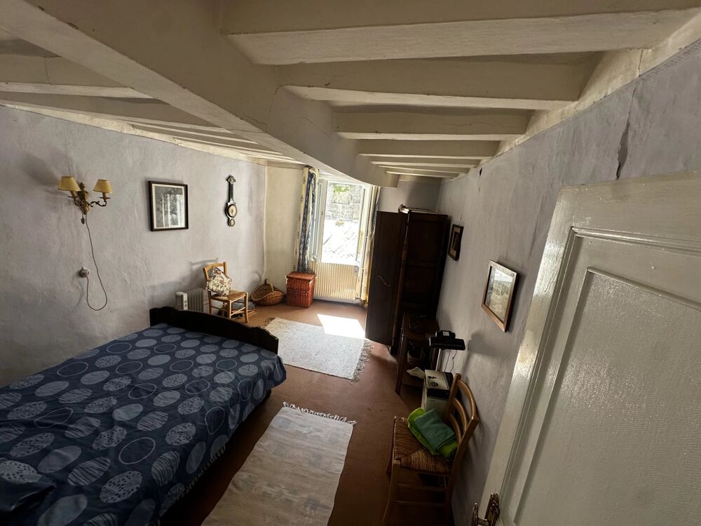 Appartement traversant, 2 chambres, 1 cave de 23 m2