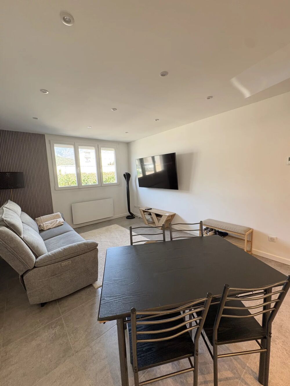 SEYSSINET-PARISET - 3 Pieces de 53m² - meublé